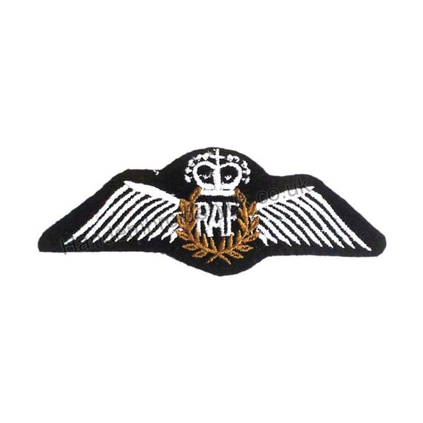 ROYAL AIR FORCE (RAF) PILOT WING - KING CROWN BADGE
